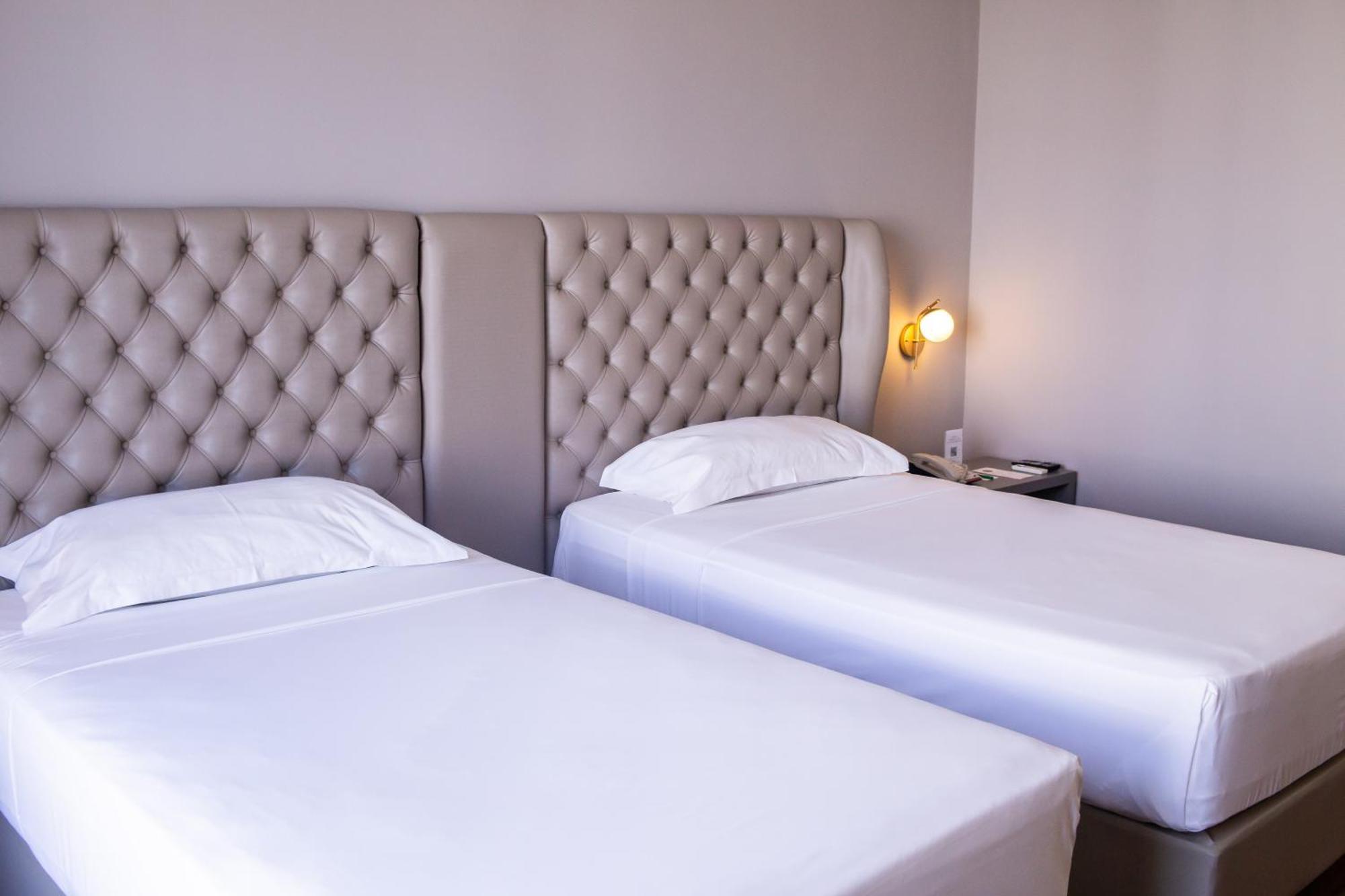 Ouro Minas Hotel Belo Horizonte, Dolce By Wyndham Buitenkant foto A room at the hotel